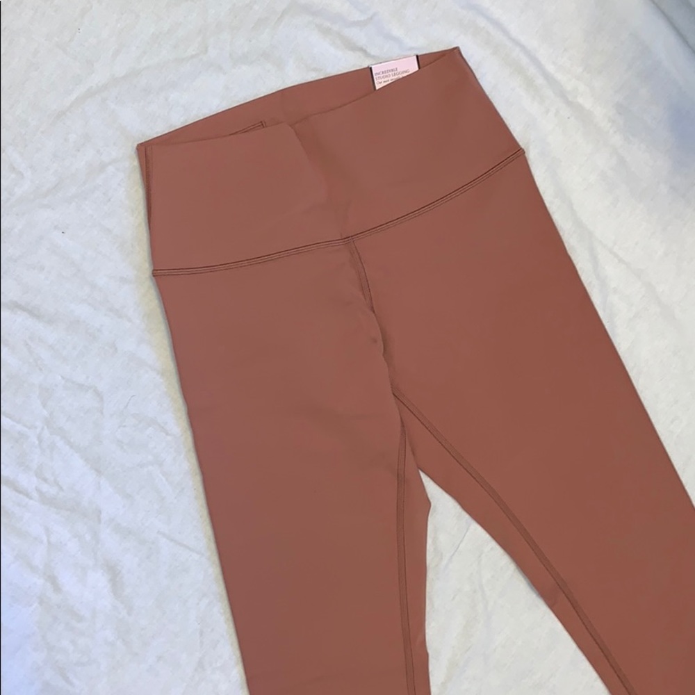 Victoria’s Secret Incredible Studio Legging - Picture 4 of 6